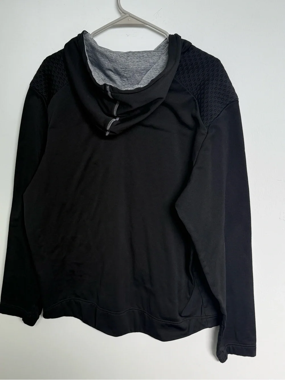 adidas lightweight crewneck